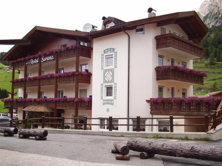 Hotel Serena Селва ди Вал Гардена Екстериор снимка